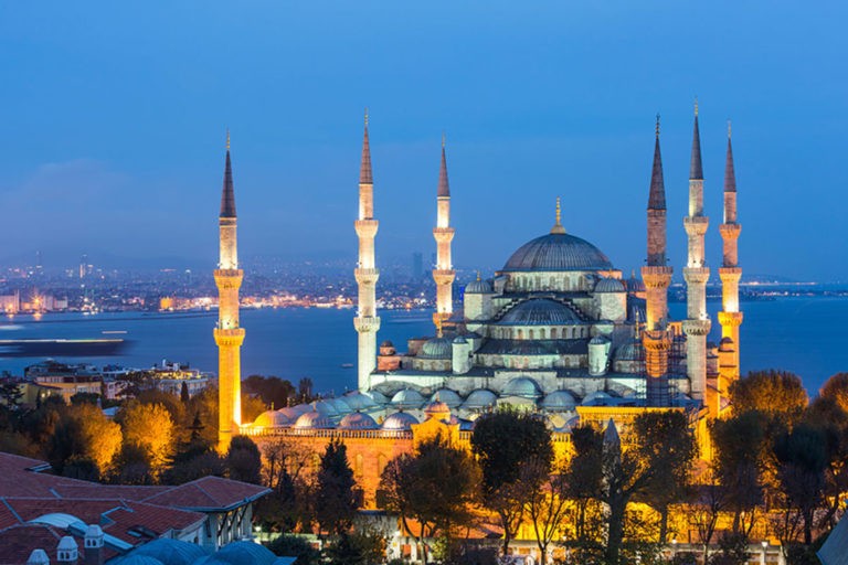 view of Blue Mosque in Istanbul at night